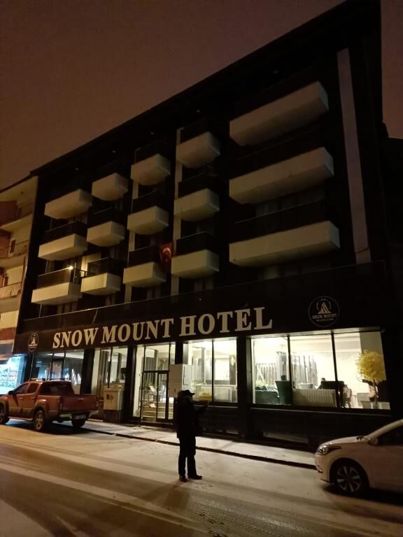 Snow Mount Ski Hotel & Spa